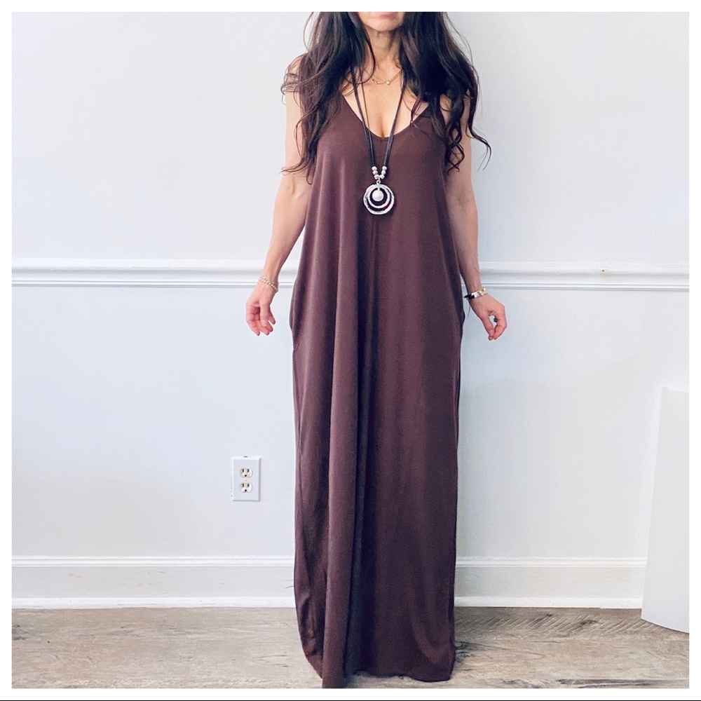 ✨LAST 1✨LOOSE FIT SLEEVELESS MAXI DRESS W/pockets - Picture 6 of 12